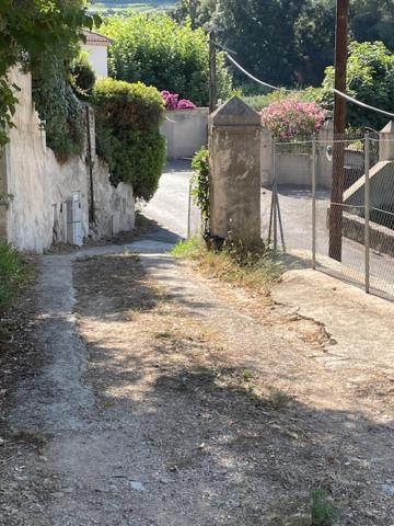 Azur Appart 4 Pers - Parking - Terrasse - 10Min Du Centre Cassis Exteriér fotografie